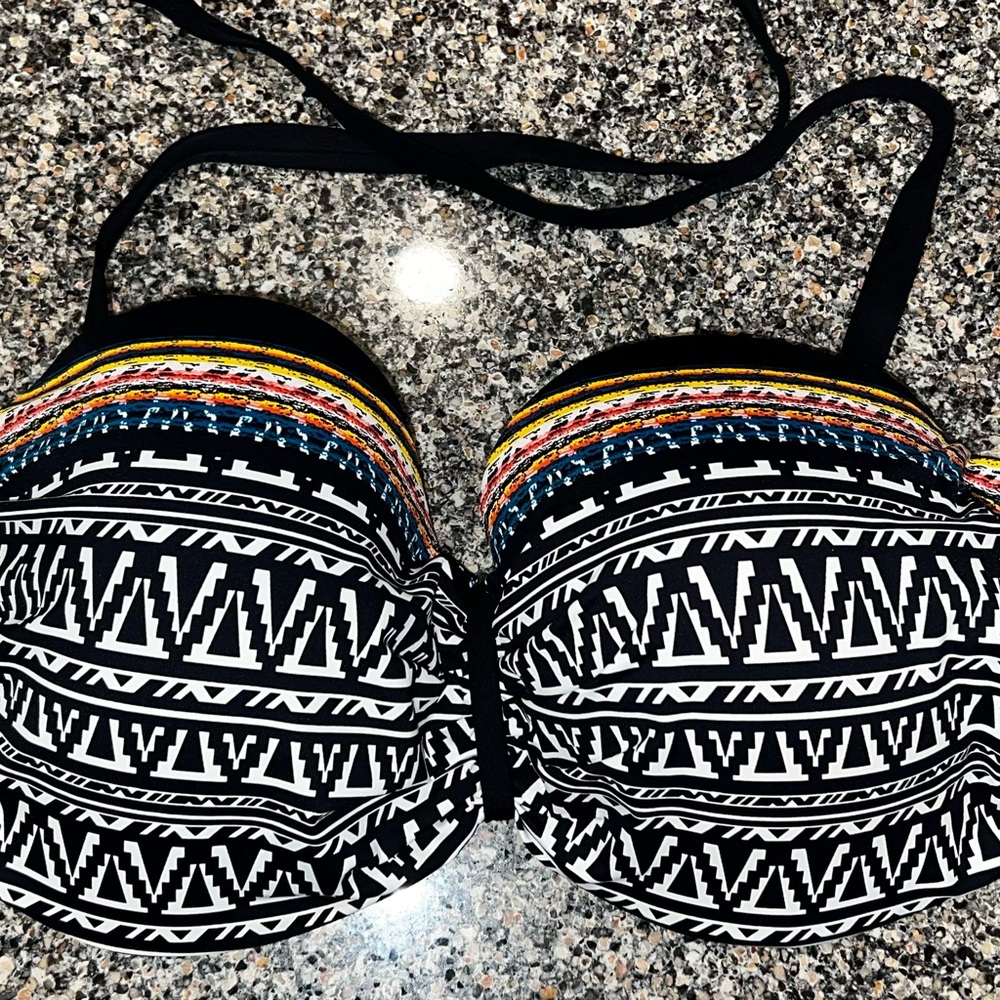 Jette Multicolor Patterned Bikini Top - Picture 3 of 5